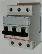 S 303 D25A LEGRAND WYŁ.NADPRĄDOWY 403757 $